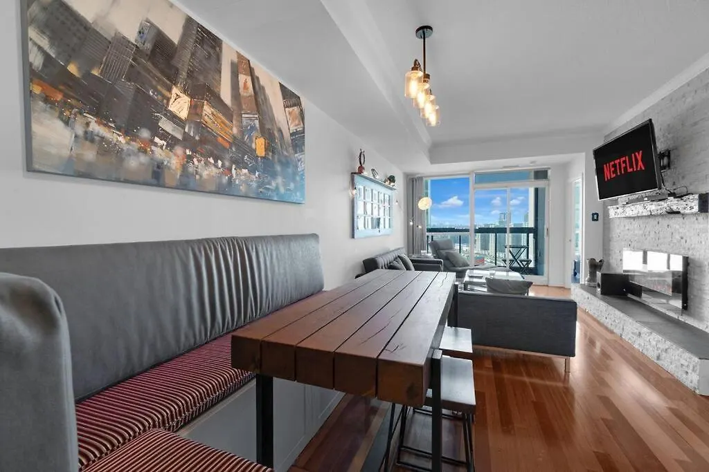 Spacious 1Br - Downtown - Pool - Gym - Parking Toronto Canada