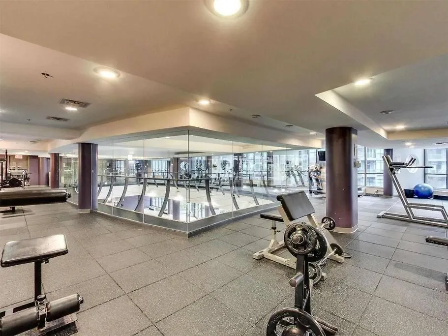 Spacious 1Br - Downtown - Pool - Gym - Parking Toronto