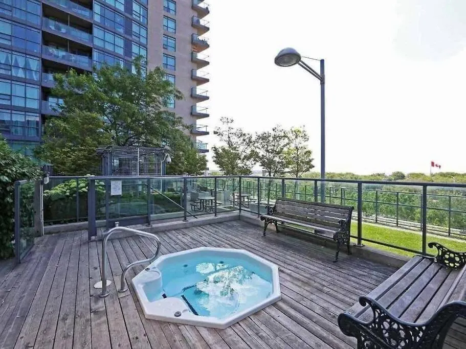 Apartment Spacious 1Br - Downtown - Pool - Gym - Parking Toronto